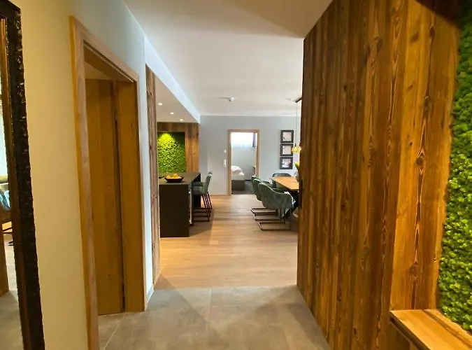 Panorama Moesern Apartament *